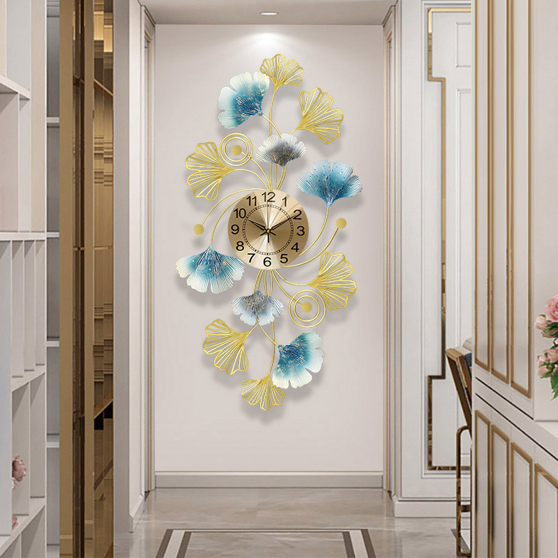 シンプルでクリエイティブな金属製ウォールクロック、ミュート大 - Luxury Watch Wall Clock のレビューと価格
