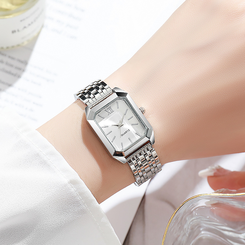 有名なブランドの女性の腕時計ロゴなしの腕時計ドロップシッピン - Luxury Watch Brands Logo のレビューと価格