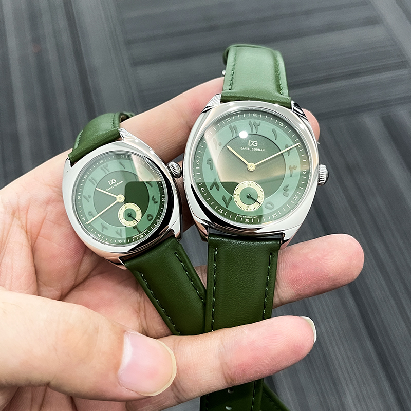 ダニエル・ゴーマン カップルウォッチ、防水夜光シリコンストラ - Luxury Watch Gift For Her のレビューと価格