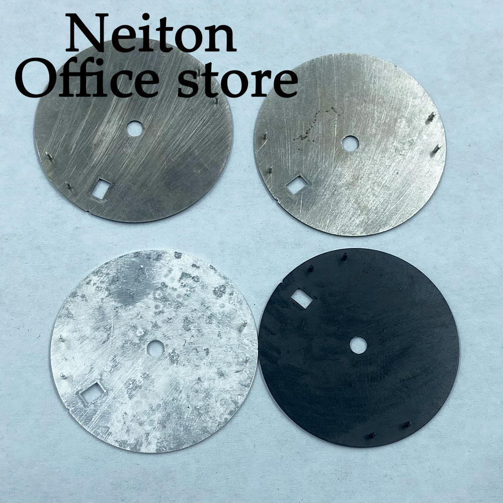 NEITON 29 ミリメートルブラックブルーグリーンホワイ - Bronze Case Watch のレビューと価格