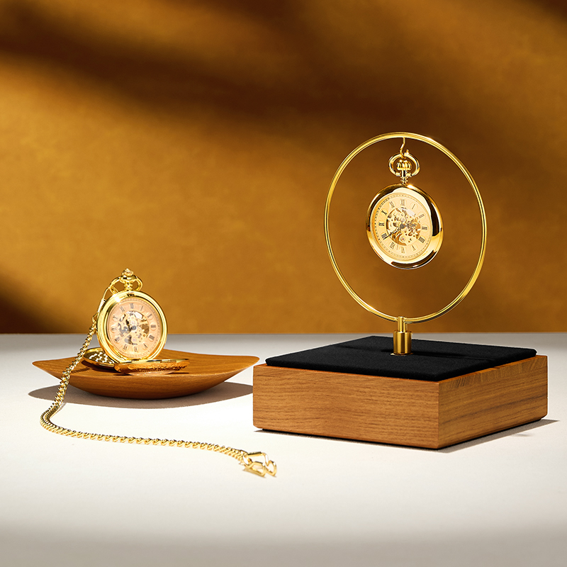 Oirlv 高級懐中時計ディスプレイスタンド ゴールドメタル - Luxury Watch Holder のレビューと価格