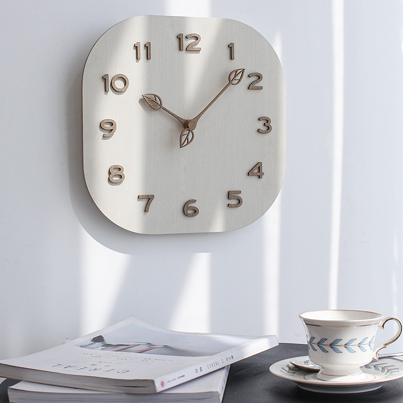 モダンな個性派壁掛け時計 シンプルな正方形 ライトラグジュア - Luxury Watch Wall Clock のレビューと価格