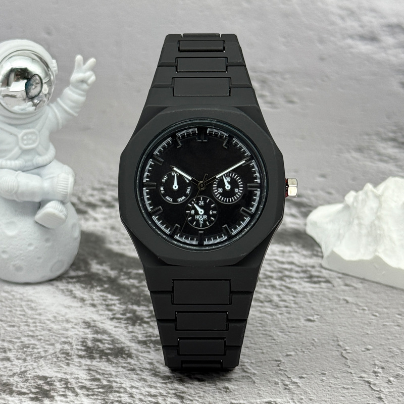 有名なブランド偽三目ダイヤル男性女性腕時計ファッションクォー - Luxury Watch Mockup のレビューと価格